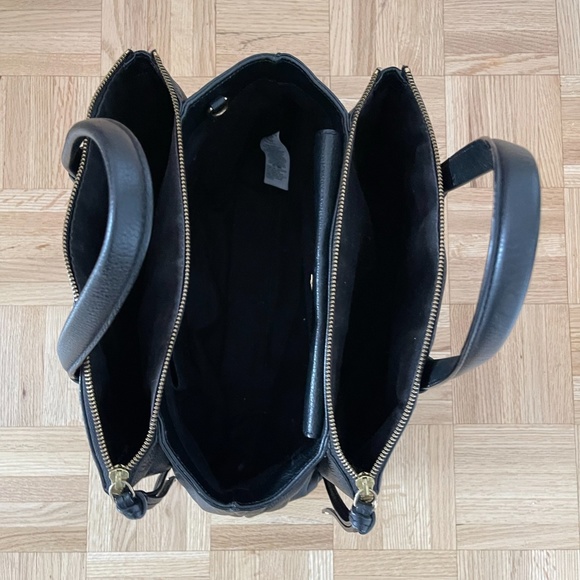 Banana Republic leather handbag - Picture 5 of 8